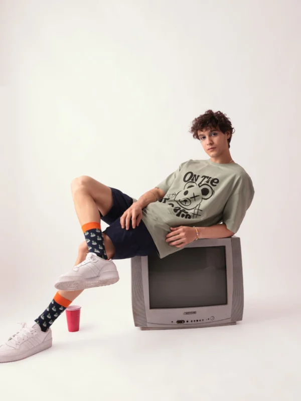 MEN ON THE ROCKS OLIVE COLOR OVERSIZED TSHIRT - Image 2
